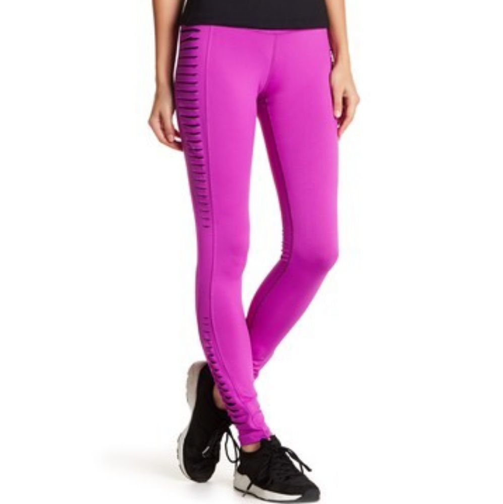 DSGN YOGA Perfect Fit Leggings - Picture 2 of 8